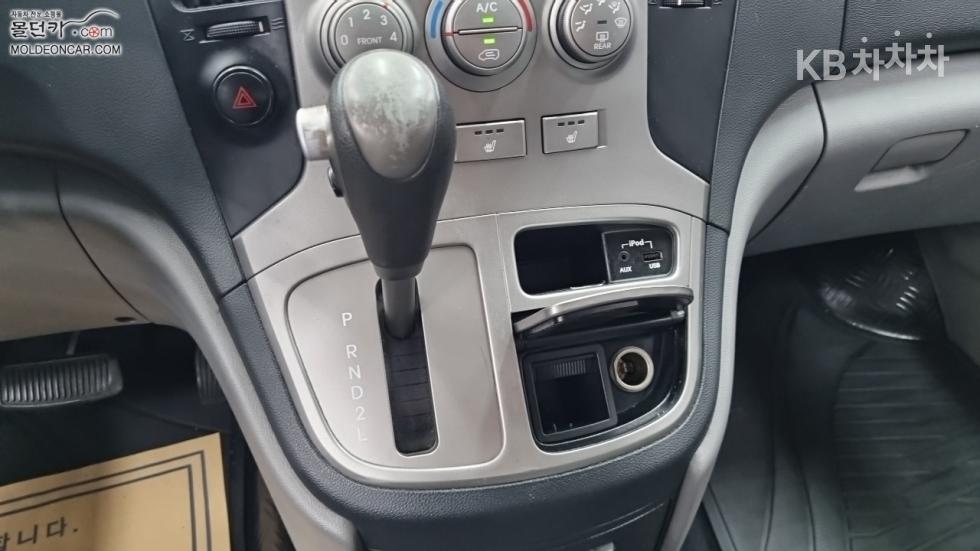 Hyundai Starex — miniaturë 13