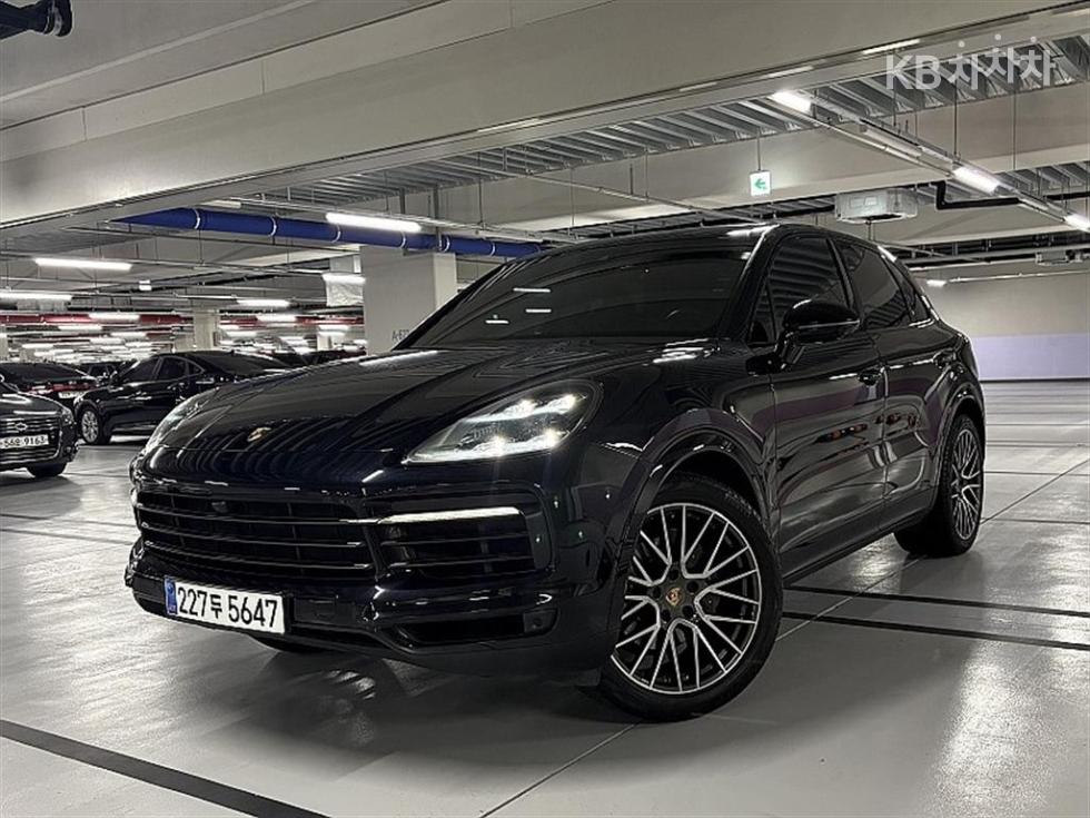 Porsche Cayenne BASE MODEL — фото 1