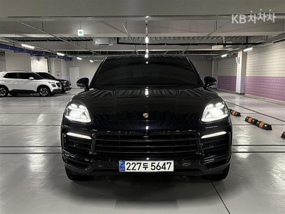 Porsche Cayenne BASE MODEL — фото 2