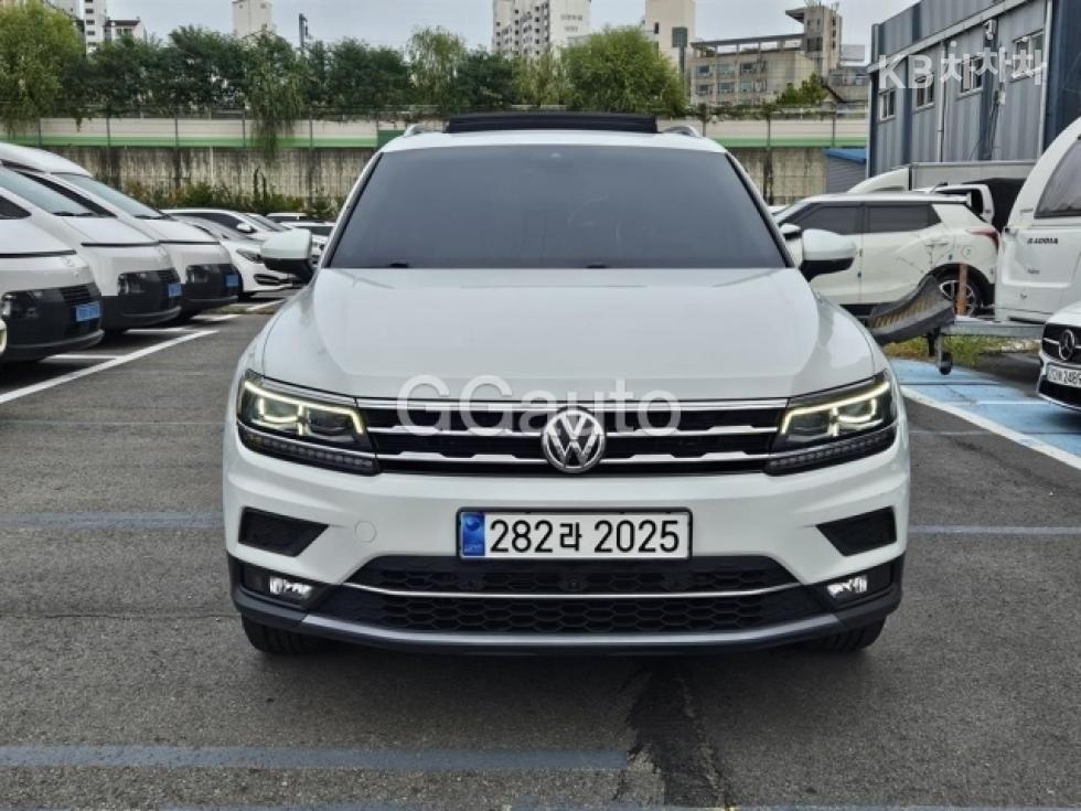 Volkswagen Tiguan Prestige — фото 1