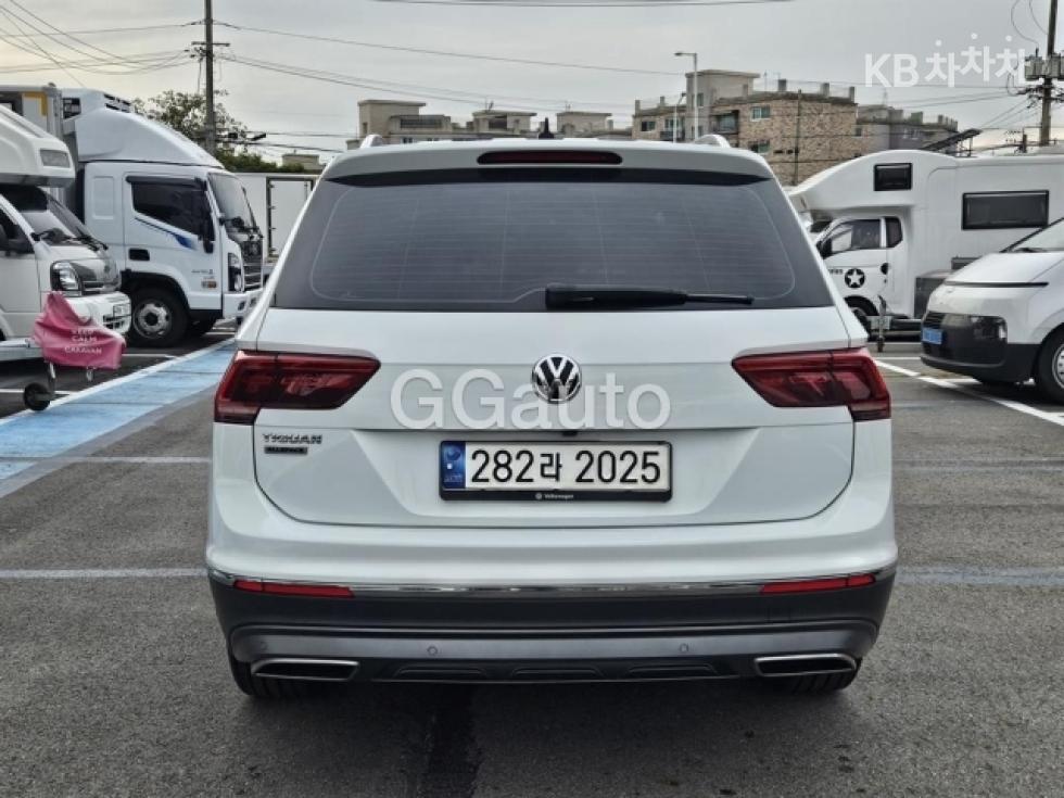 Volkswagen Tiguan Prestige — фото 3