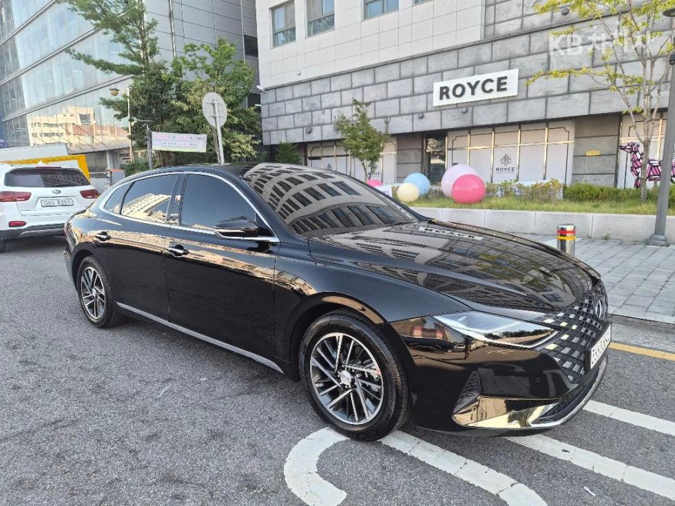 Hyundai Grandeur Premium Choice — фото 2