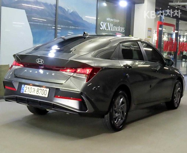 Hyundai Avante — фото 4