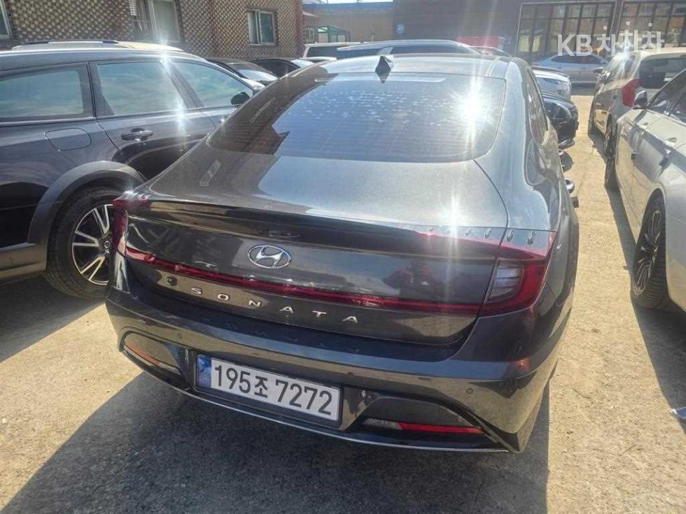 Hyundai Sonata PREMIUM PLUS — фото 2