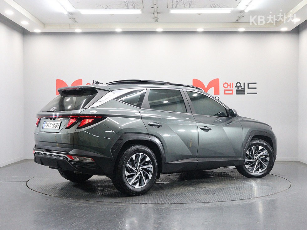 Hyundai Premium — фото 3