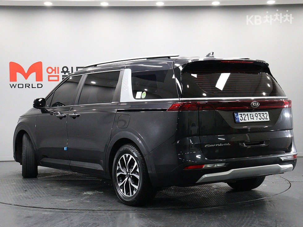 Kia Carnival PRESTIGE — фото 4
