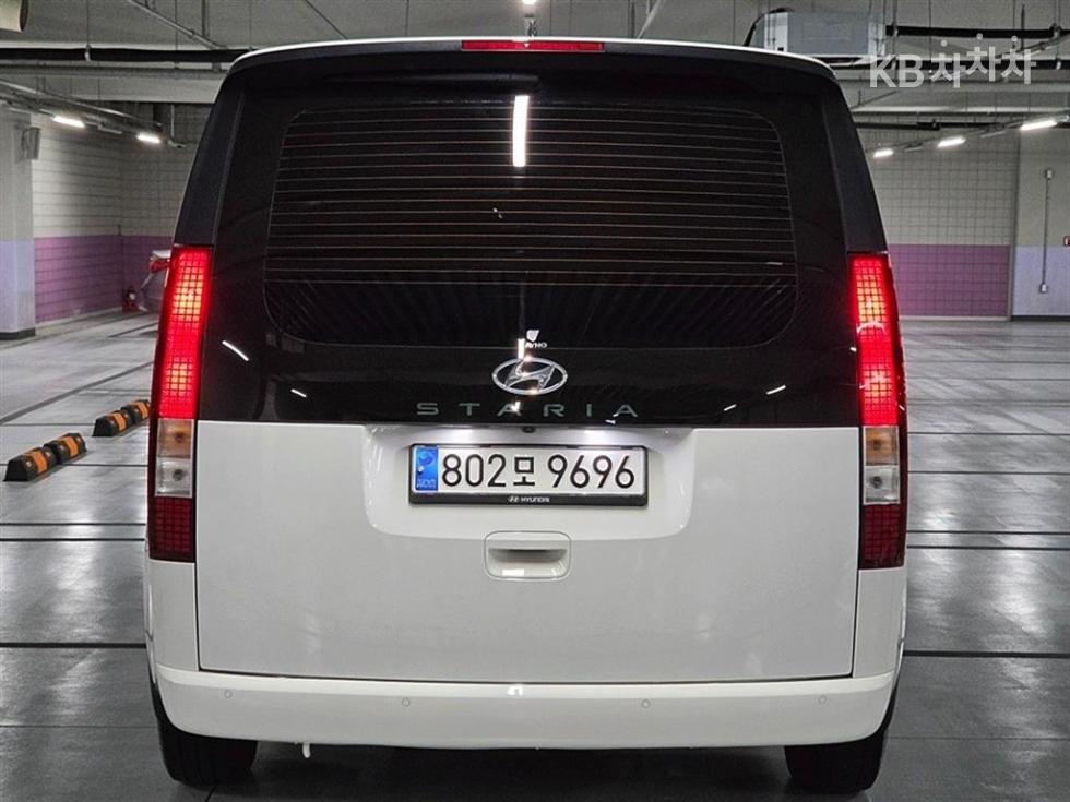 Hyundai Staria — фото 4