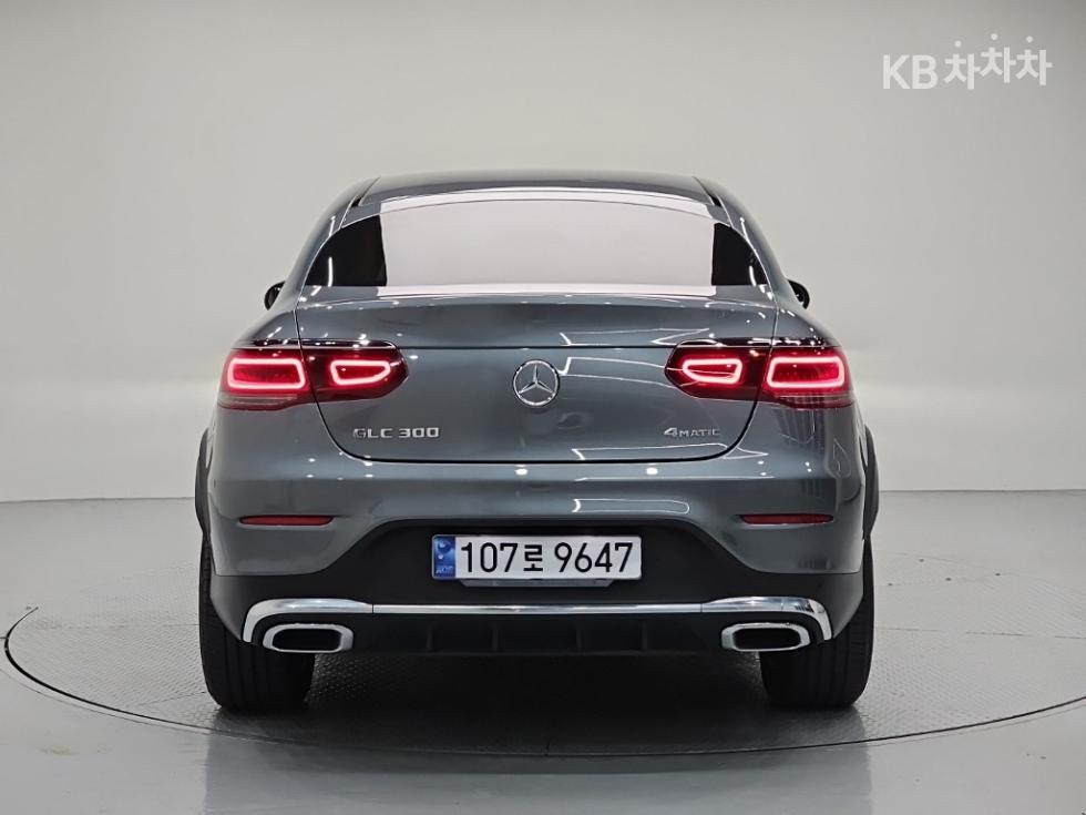Mercedes-Benz GLC-Class BASE MODEL — фото 3