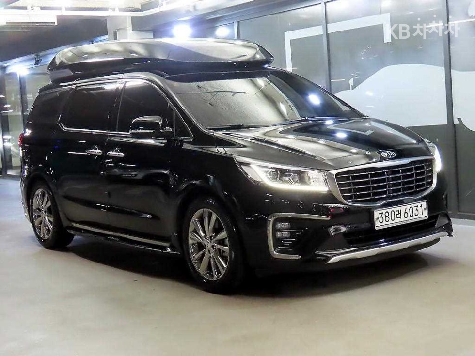 Kia Carnival PRESTIGE — фото 1