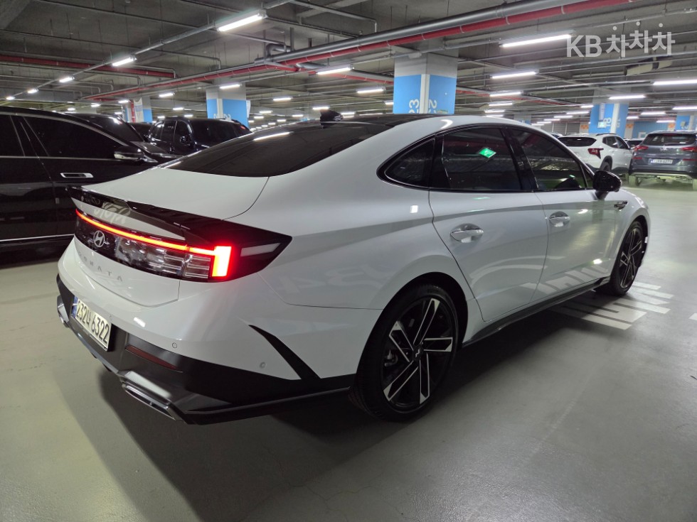 Hyundai Sonata BASE MODEL — фото 4