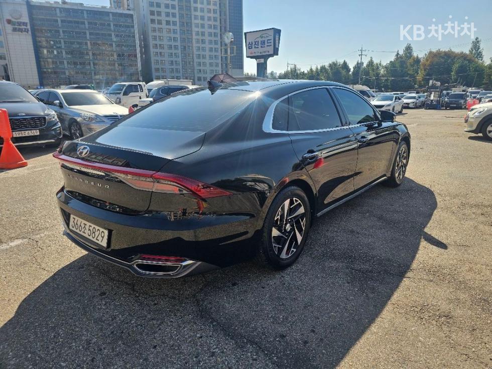 Hyundai Grandeur EXCLUSIVE — фото 4