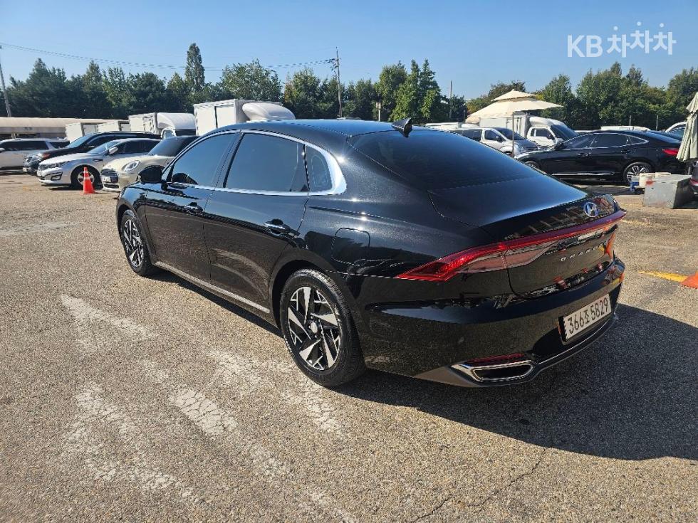 Hyundai Grandeur EXCLUSIVE — фото 3