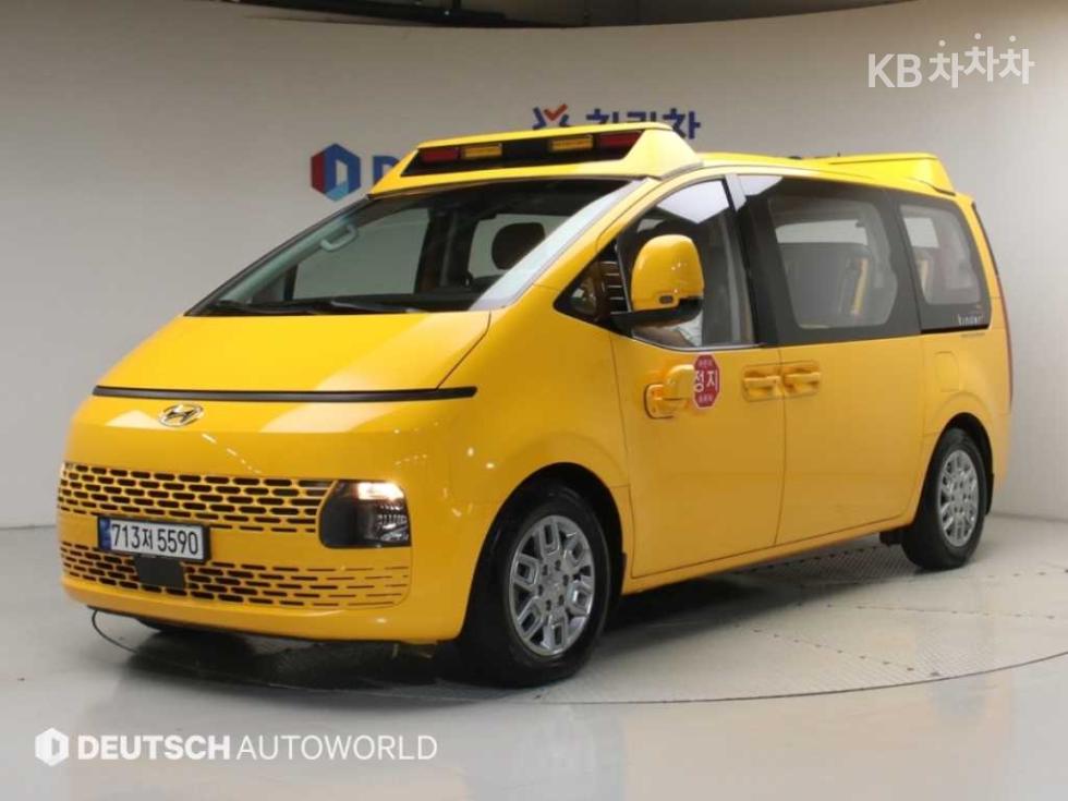 Hyundai Staria BASE MODEL — фото 1