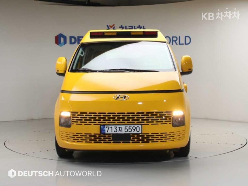 Hyundai Staria BASE MODEL — фото 3