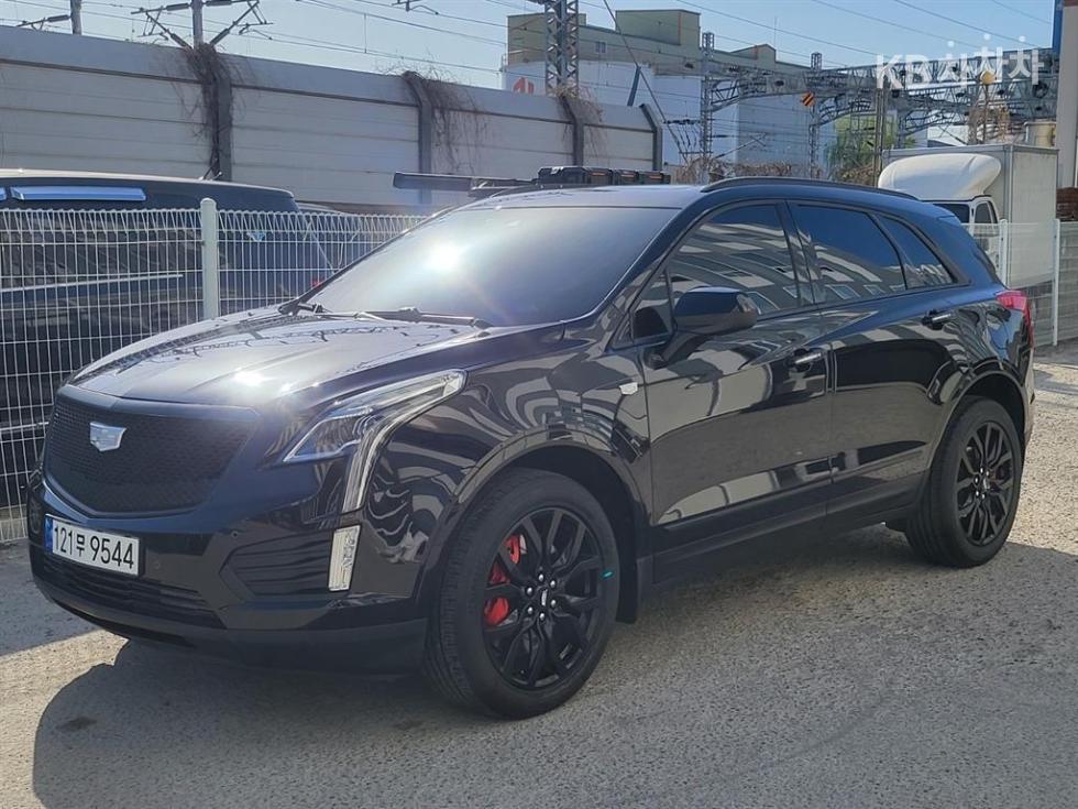 Cadillac XT5 Premium — фото 2