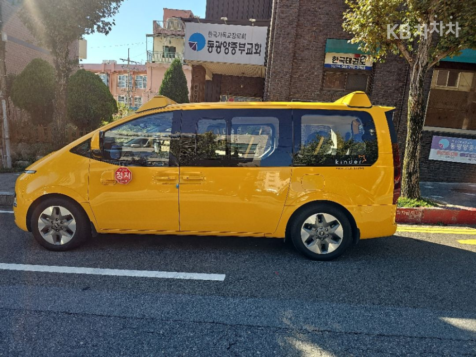 Hyundai Staria — miniaturë 2