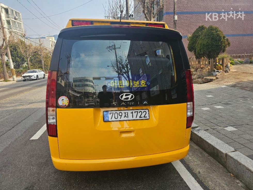 Hyundai Staria — miniaturë 3