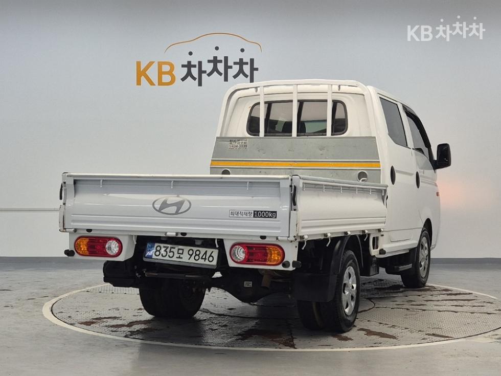 Hyundai Premium — фото 3
