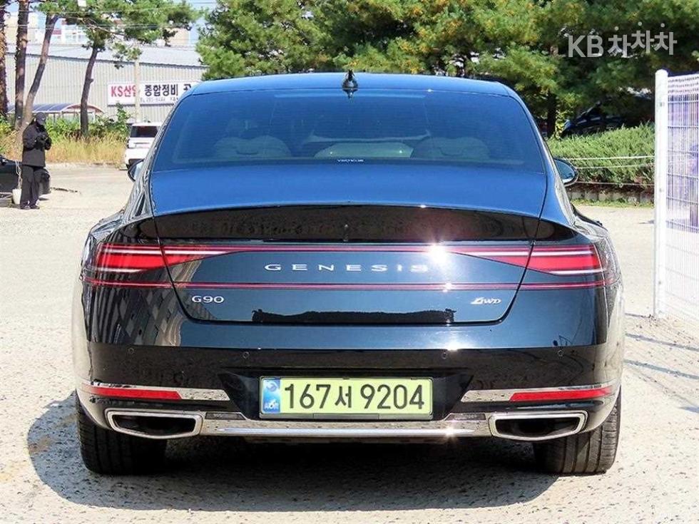 Genesis G90 BASE MODEL — фото 4