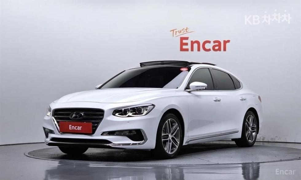 Hyundai Grandeur BASE MODEL — фото 1