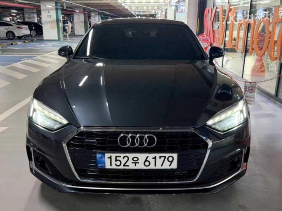Audi A5 BASE MODEL — фото 1