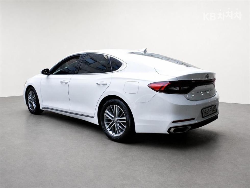 Hyundai Grandeur BASE MODEL — фото 4
