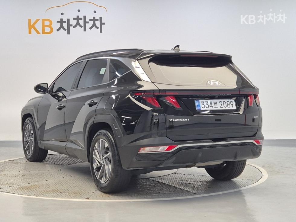Hyundai Premium — фото 2