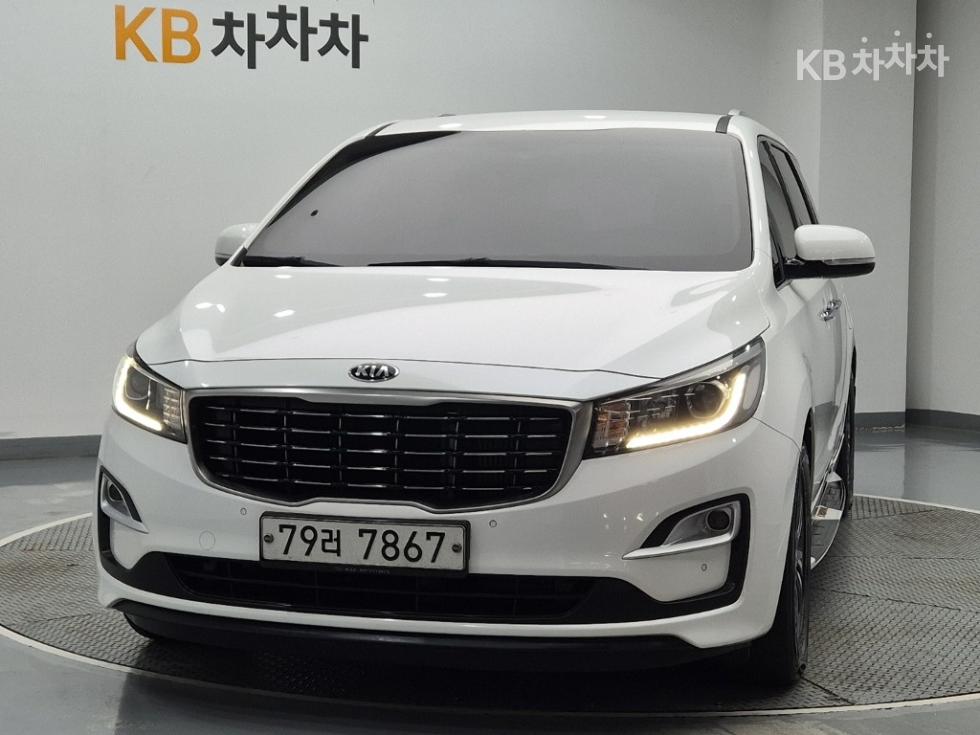Kia Carnival PRESTIGE — фото 1