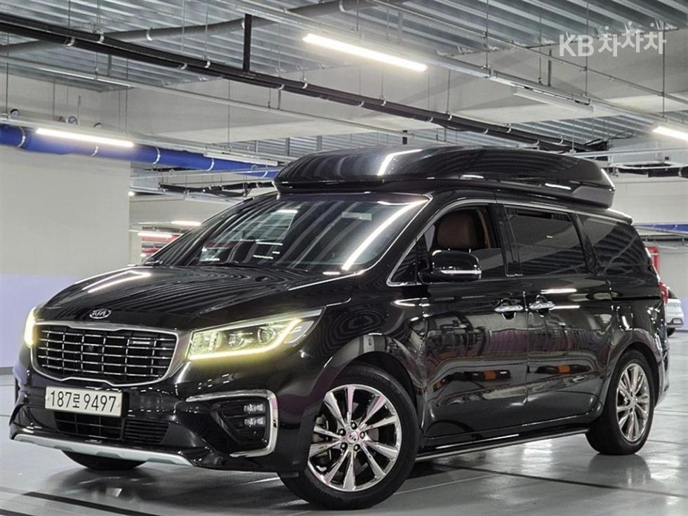 Kia Carnival Noblesse Special — фото 1