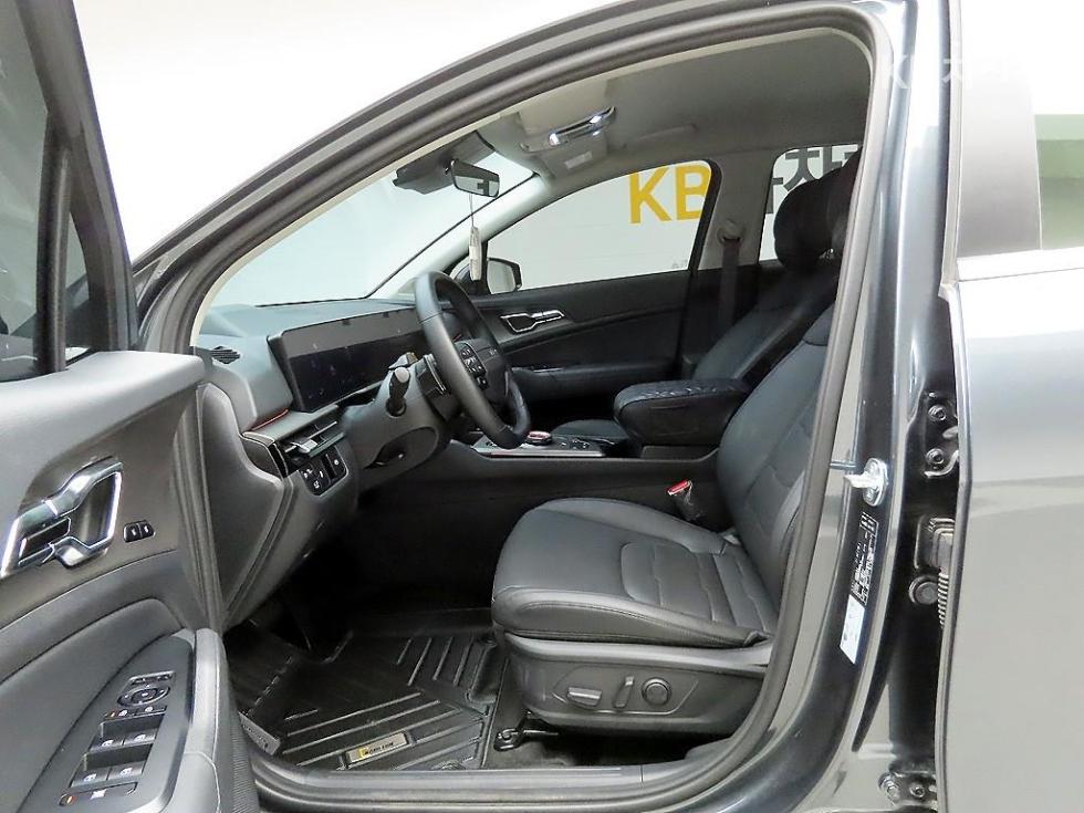 Kia Sportage — miniaturë 13