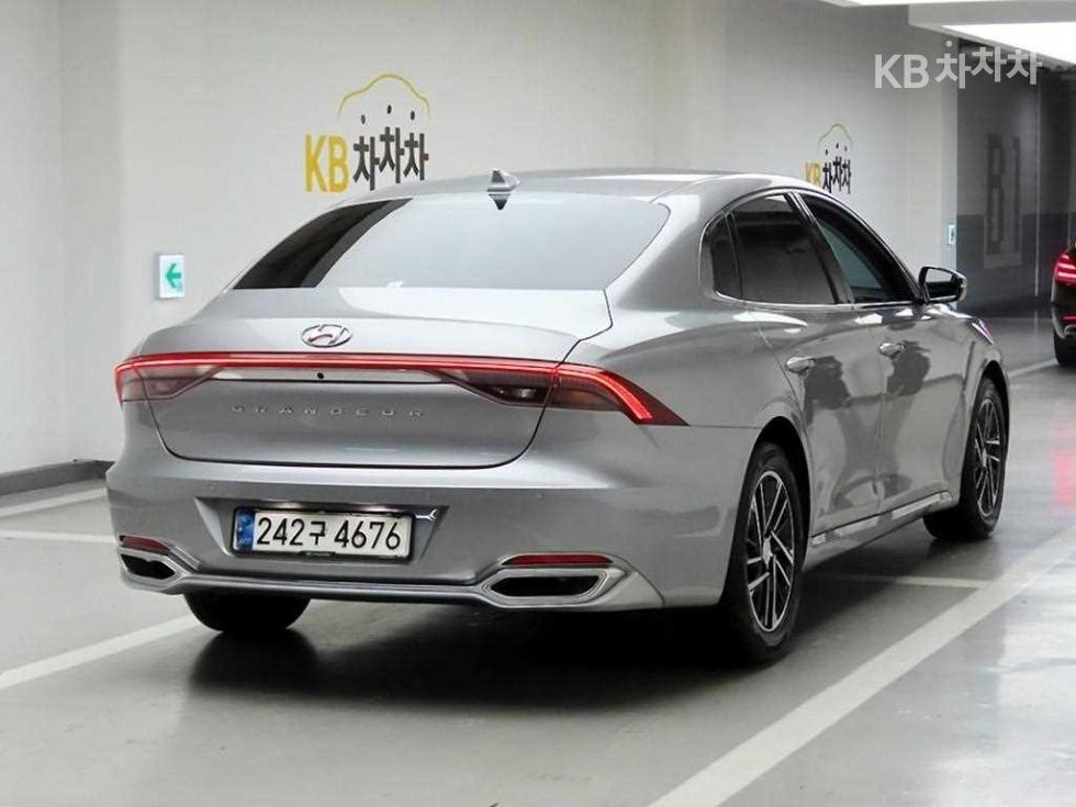 Hyundai Grandeur Premium — фото 4
