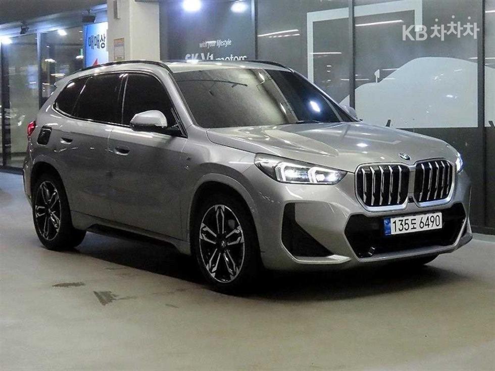 BMW X1 M Sport — фото 1