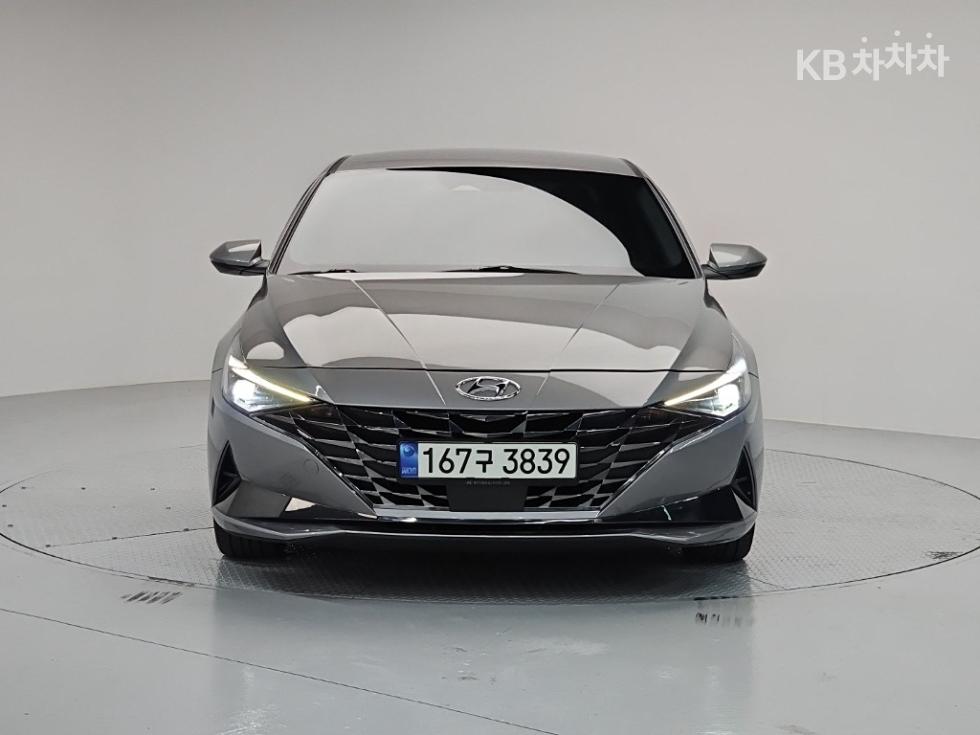 Hyundai Avante — фото 2