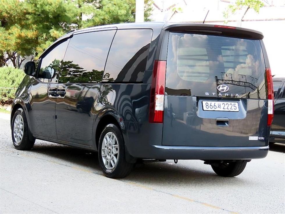 Hyundai Staria — miniaturë 3