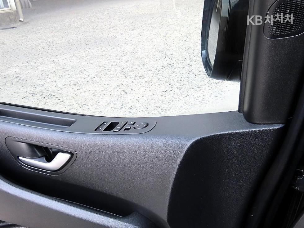 Hyundai Staria — miniaturë 11