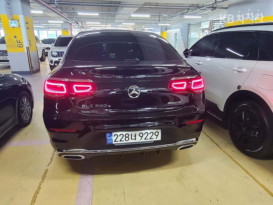 Mercedes-Benz GLC-Class BASE MODEL — фото 4