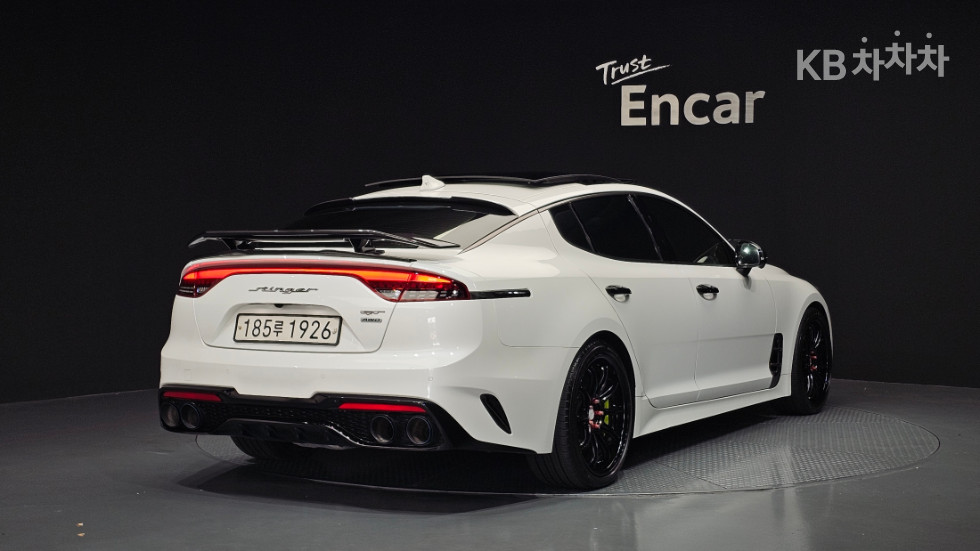 Kia Stinger Masters — фото 2