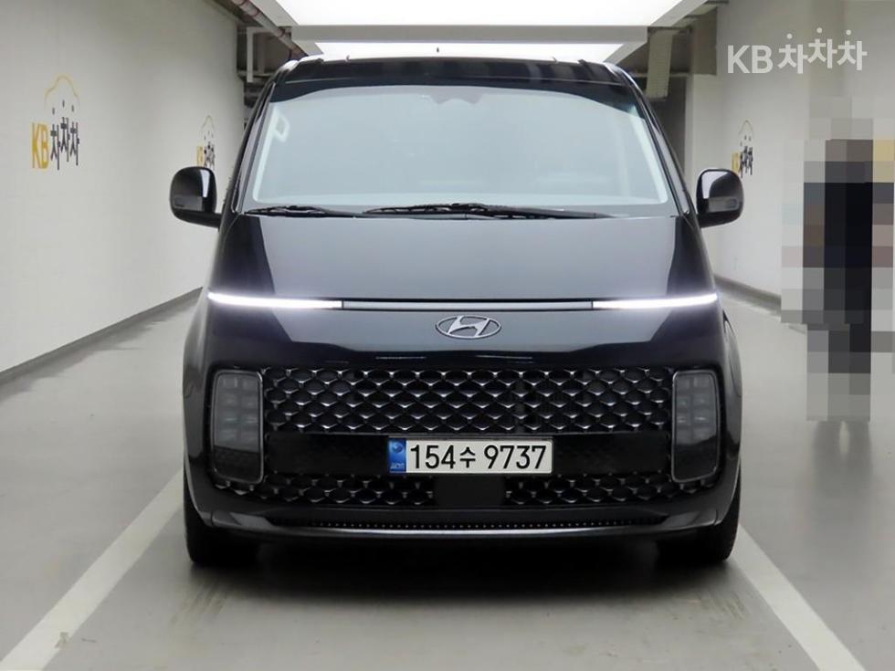 Hyundai Staria PRESTIGE — фото 1