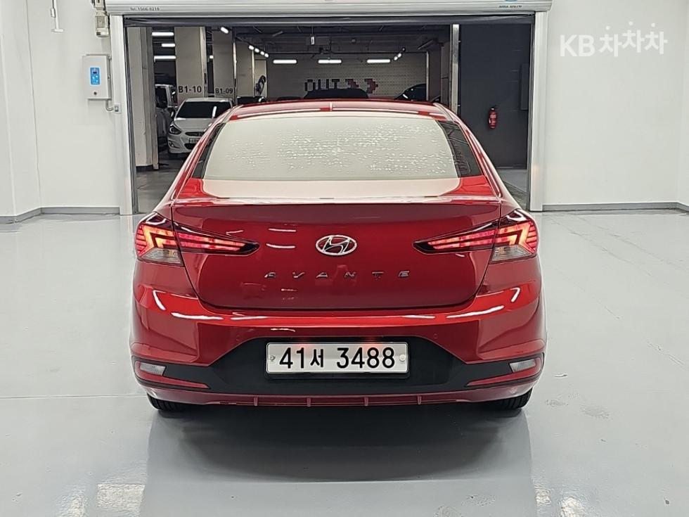Hyundai Avante Style — фото 3