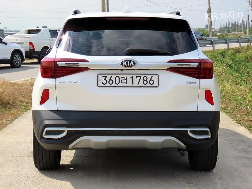Kia Seltos SIGNATURE — фото 4