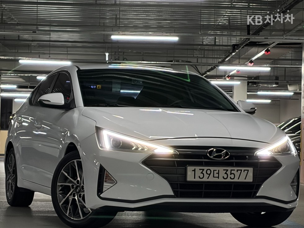 Hyundai Avante Style — фото 1