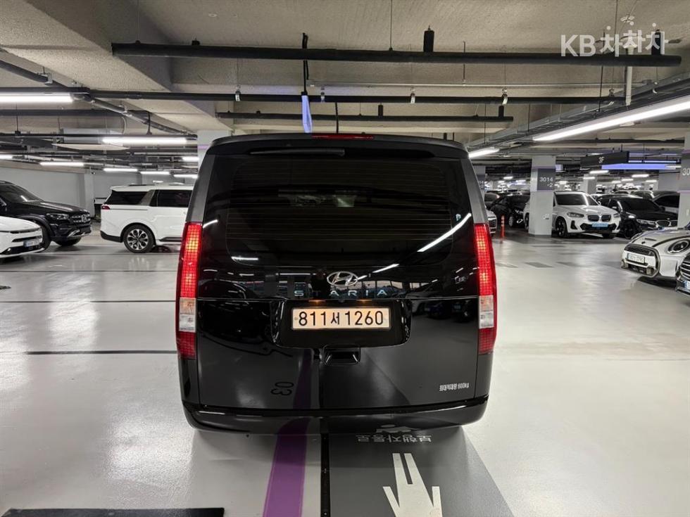 Hyundai Staria Smart — фото 3