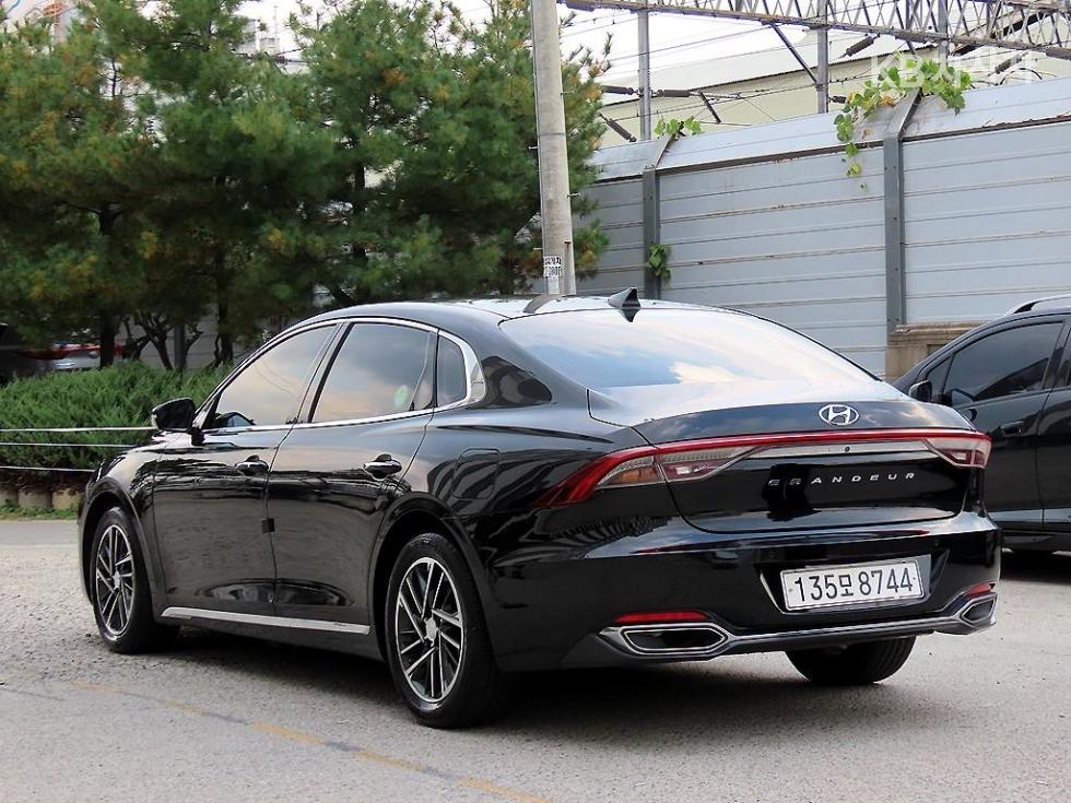 Hyundai Grandeur Premium Choice — фото 3