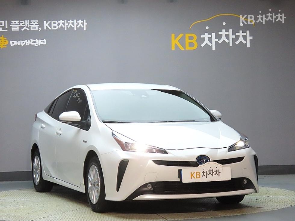 Toyota Prius BASE MODEL — фото 3