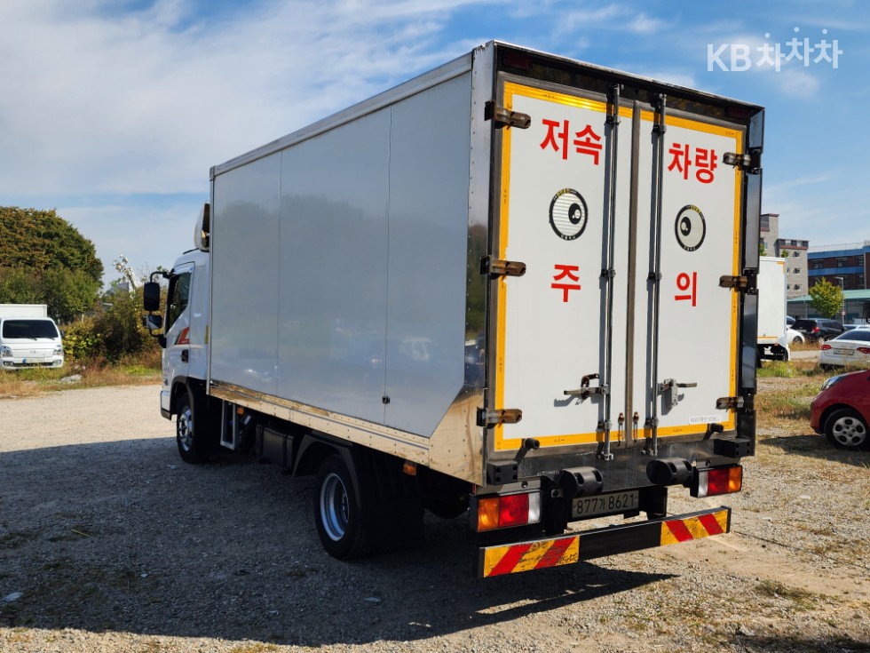 Hyundai Mighty — фото 2