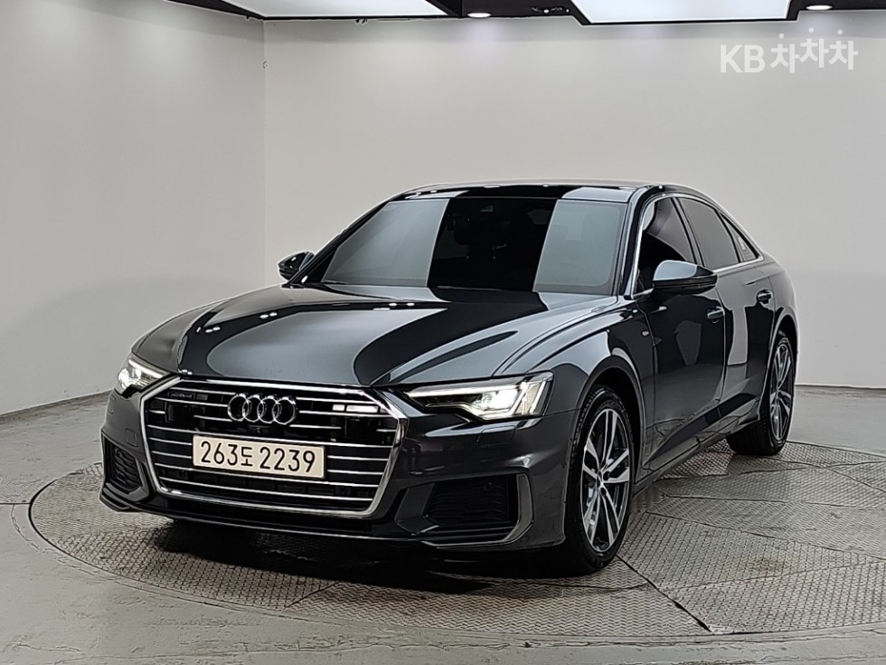 Audi A6 Premium — фото 1