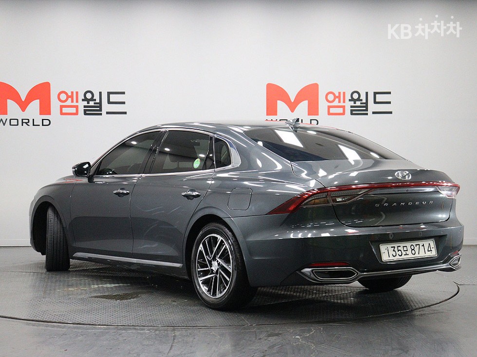 Hyundai Grandeur Premium Choice — фото 4