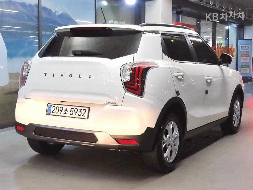 KG Mobility Tivoli V1 — фото 4
