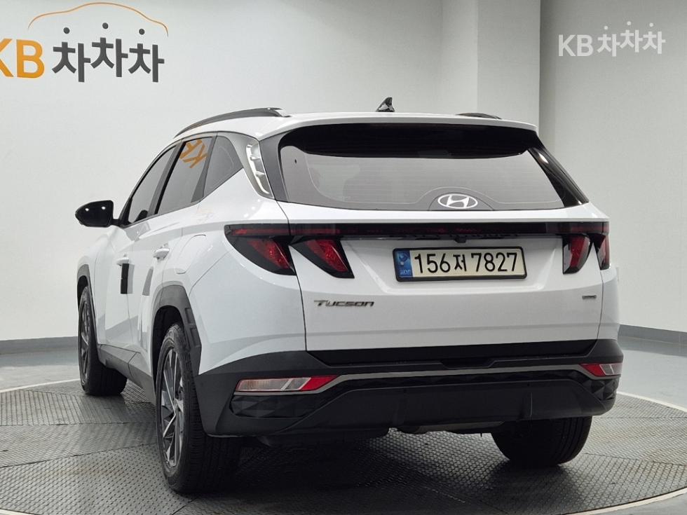Hyundai Premium — фото 2