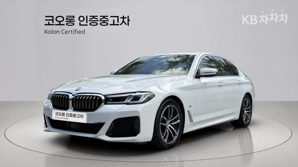 BMW 5 Series M Sport — фото 1